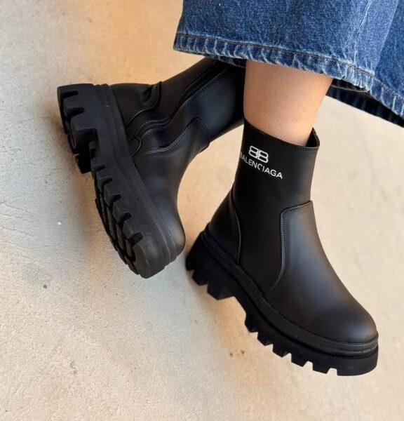 بوت بالنسیاگا 33046