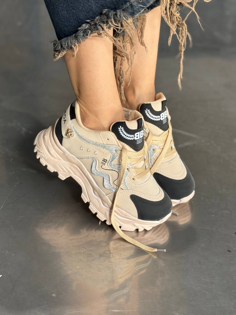 photo_2025-10-05_16-50-07 کتونی بالنسیاگا شاین 33056 - تصویر 1