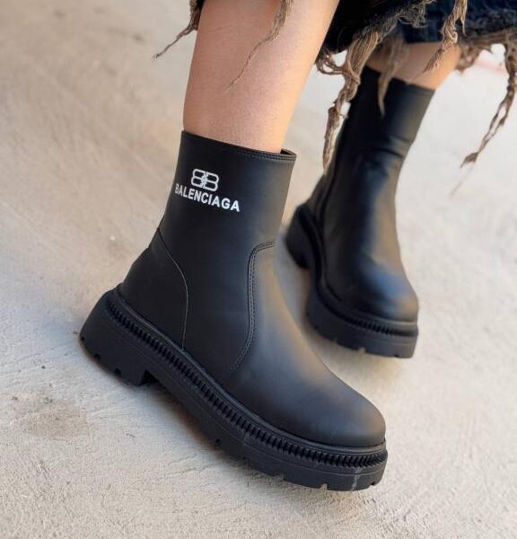 بوت بالنسیاگا 33143