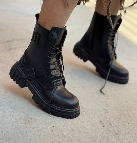 بوت دوسگک 33156